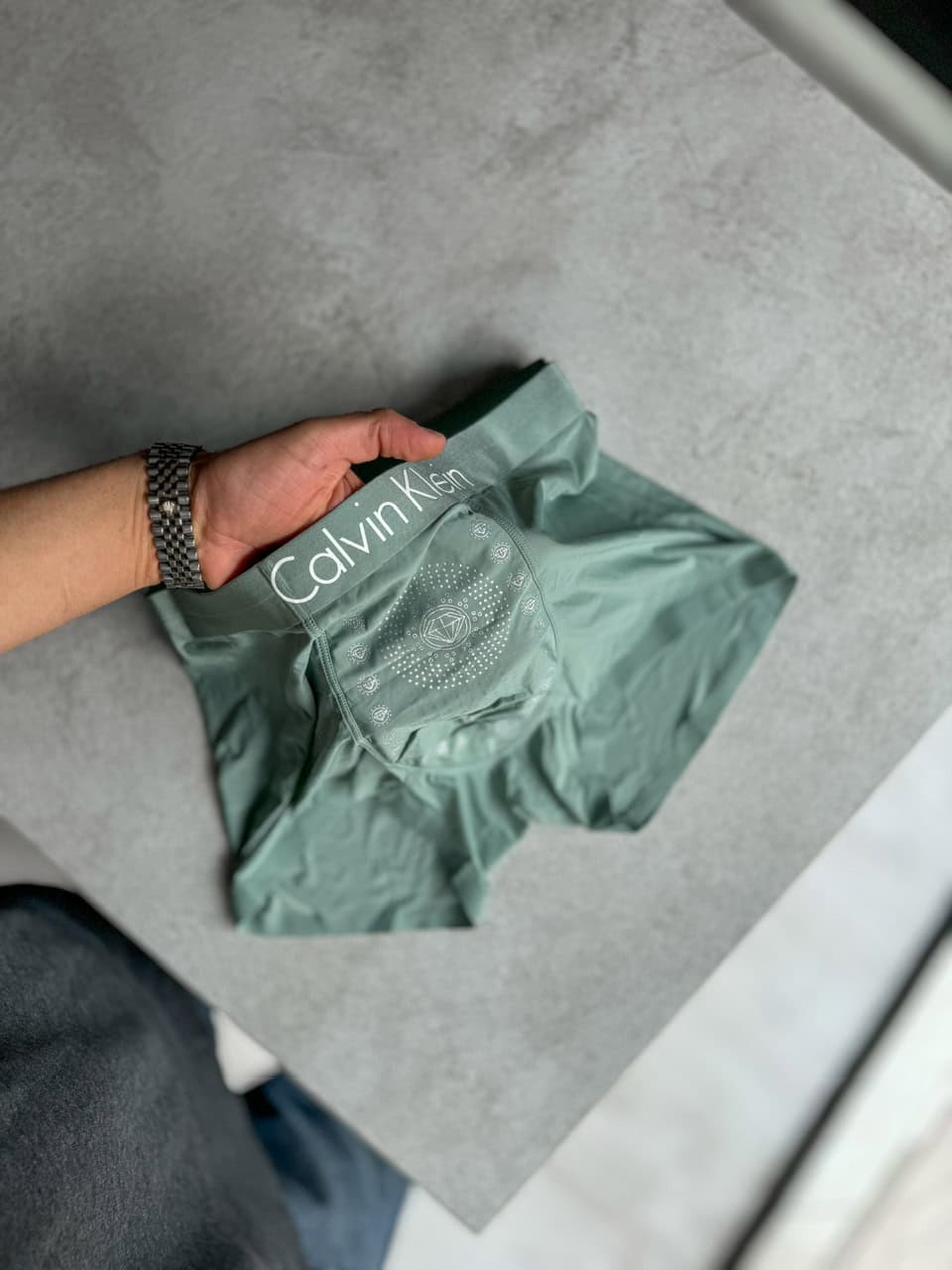 شورت مردانه لیزری ماساژ دار طرح الماس Calvin Klein — تصویر ۹