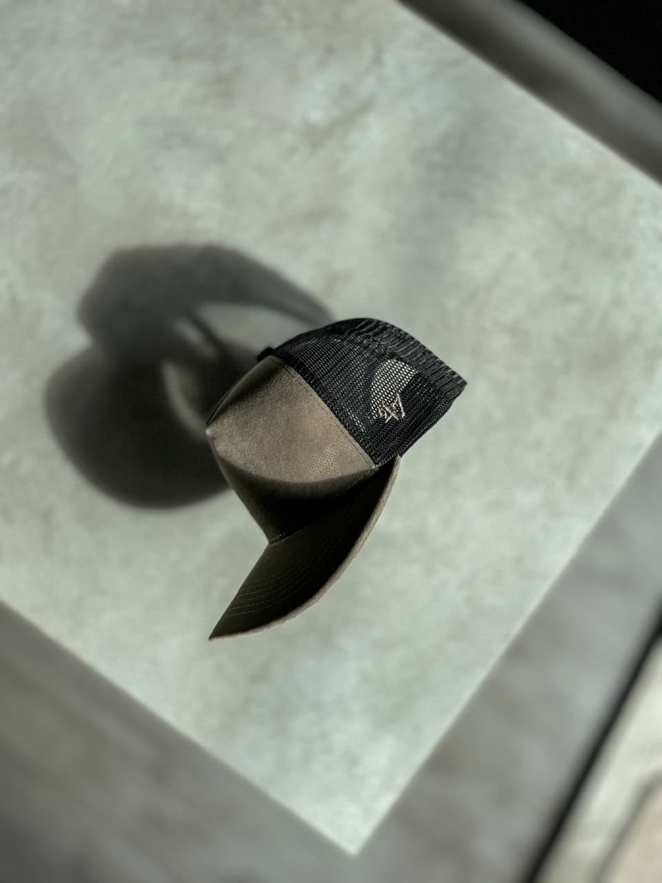 کلاه کپ مخمل پشت تور 47 Basic — تصویر ۳