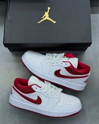کفش کتونی زنانه و مردانه نایک ایر جردن 1 لو رابی Nike air jordan 1 Low SE Ruby — تصویر ۴