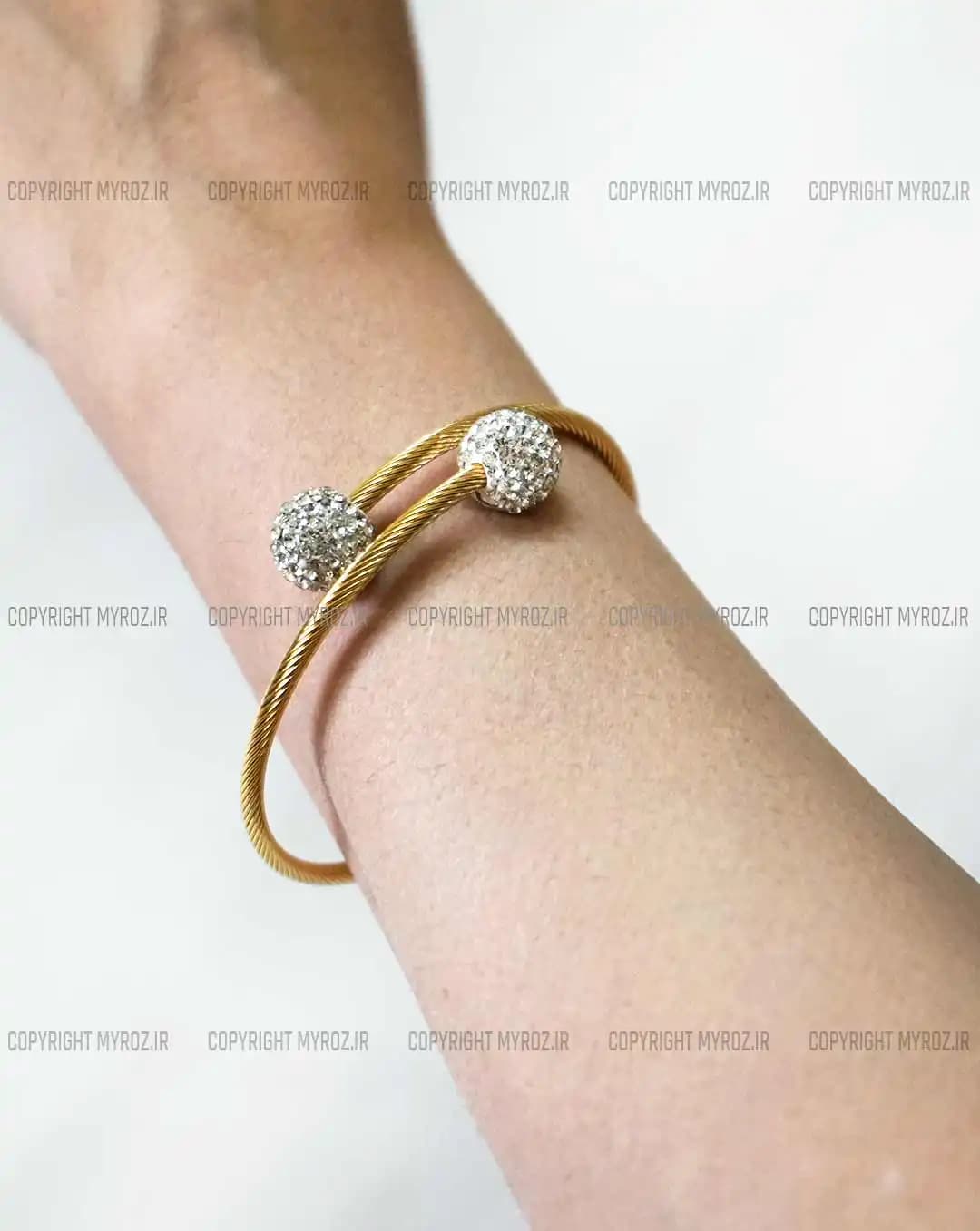 دستبند استیل زنانه کارتیر CARTIER مدل النگویی کد 2402 — تصویر ۳