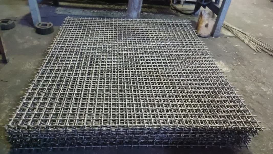 مش فولادی هوکدار چشمه 30 mm ابعاد 1460*3000 متر قطر 8 میل — تصویر ۳