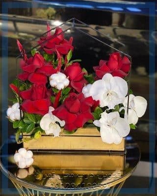 سفارش دسته گل برای مطب دکتر سجادی تهران