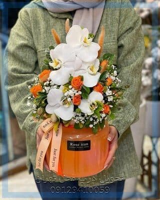 سفارش دسته گل برای مطب دکتر روازاده تهران