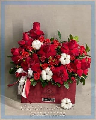 سفارش دسته گل برای مطب دکتر خانی تهران