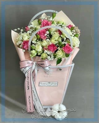 ارسال گل طبیعی برای مطب دکتر ابراهیم کریمی متخصص گوش حلق بینی تهران