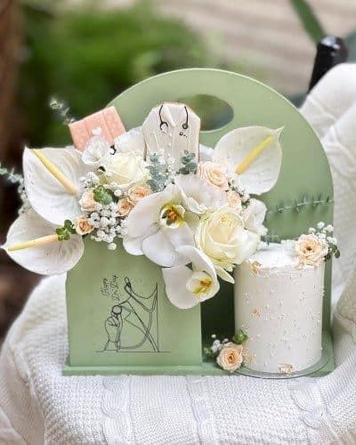 کیک تولد و باکس گل تبریک تولد نوه پسری
