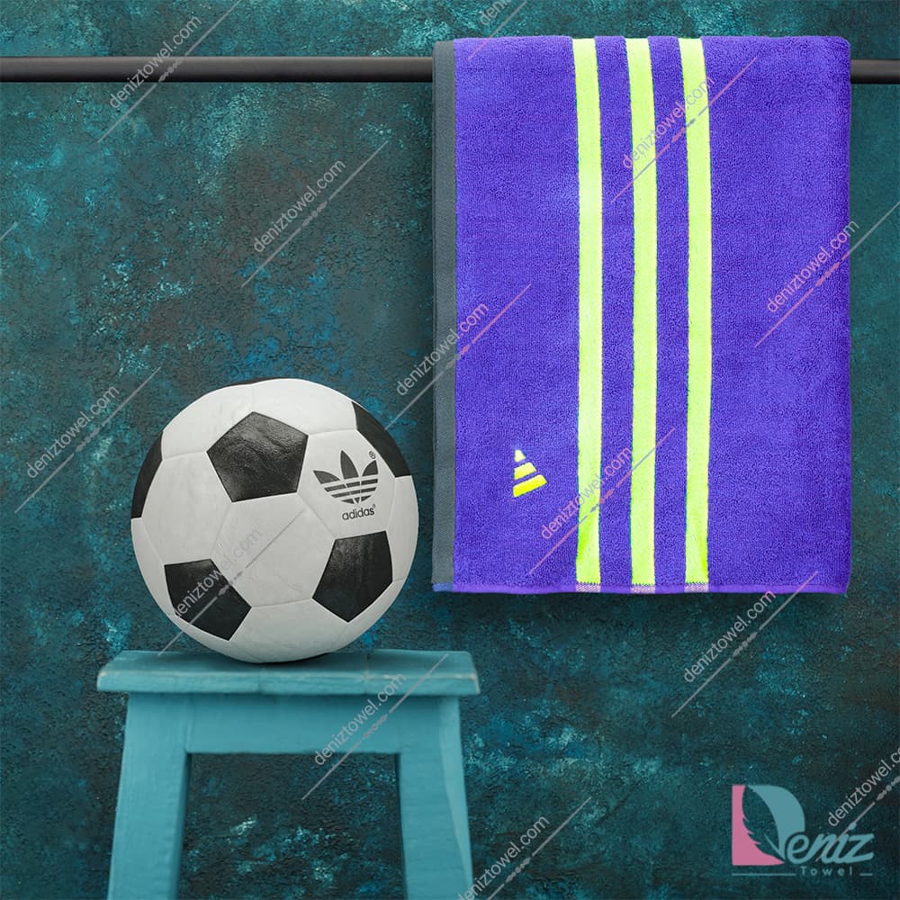 حوله ورزشی adidas بنفش ، فسفری بزرگ