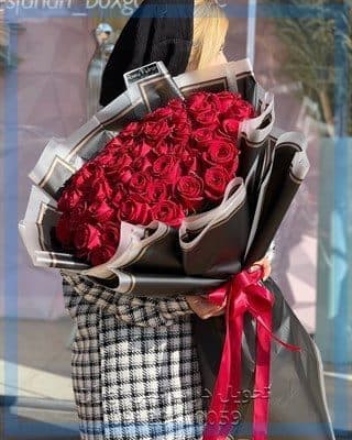 ارسال گل طبیعی برای دانشگاه پیام نور تهران مرکز