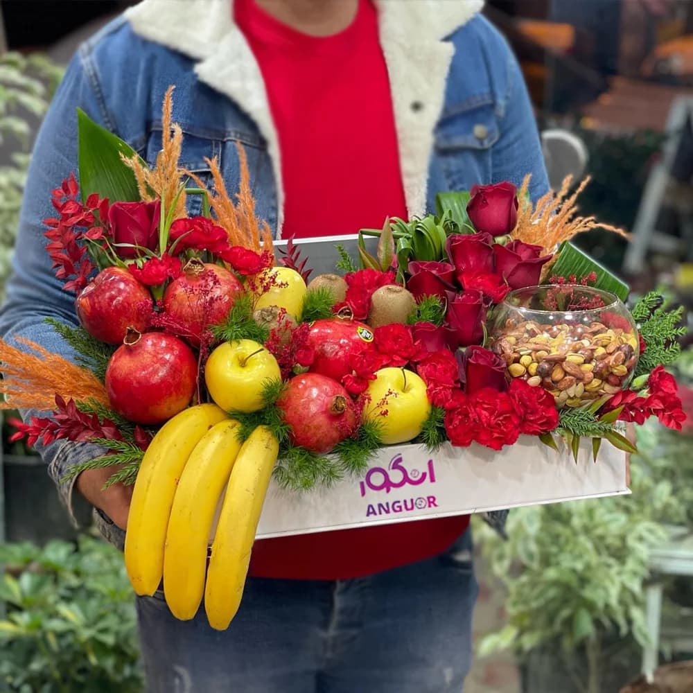 باکس یلدا (ترکیب گل و میوه) — تصویر ۲