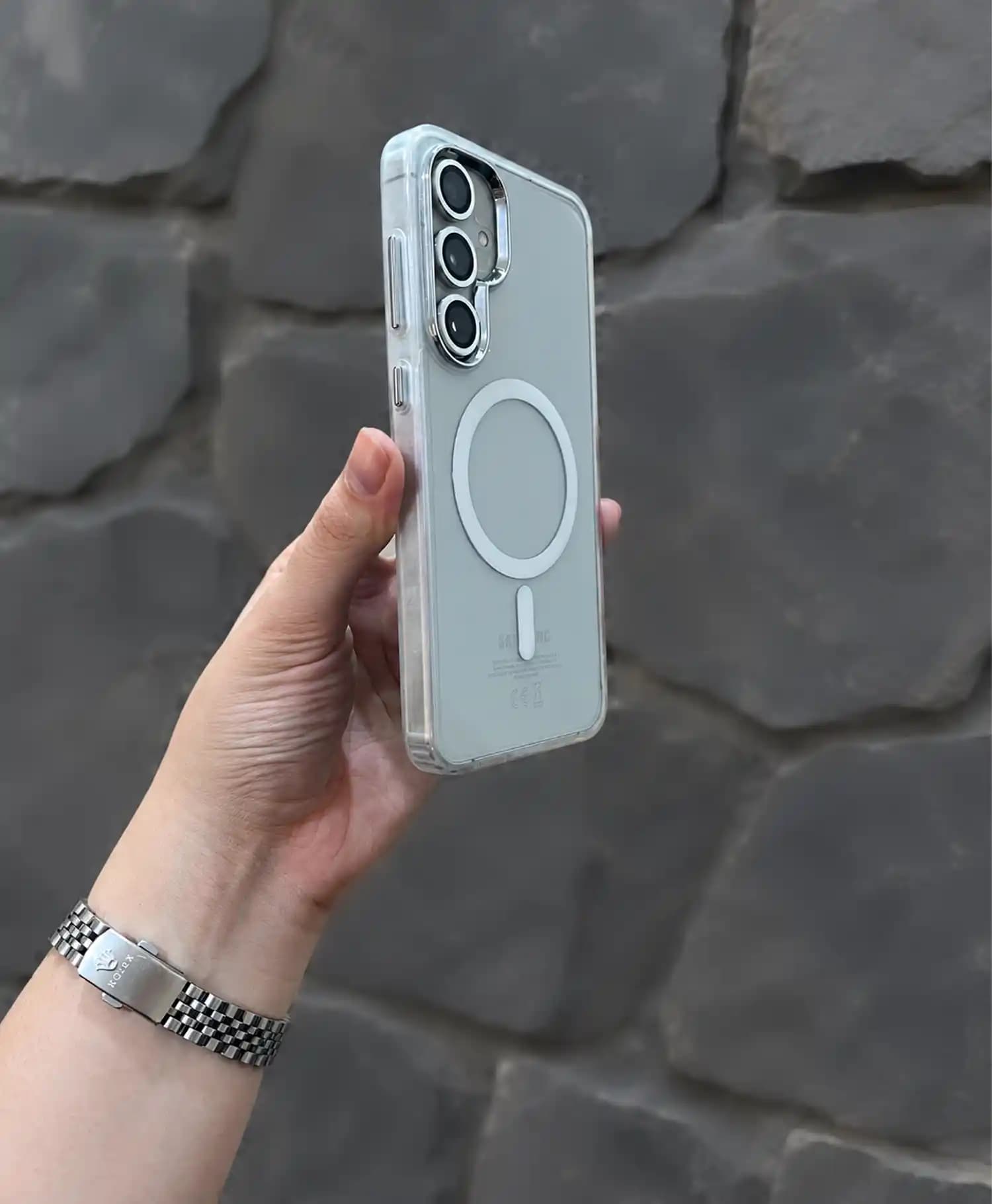 قاب شفاف مگسیف دار بلکین گوشی موبایل Samsung S24 FE — تصویر ۴