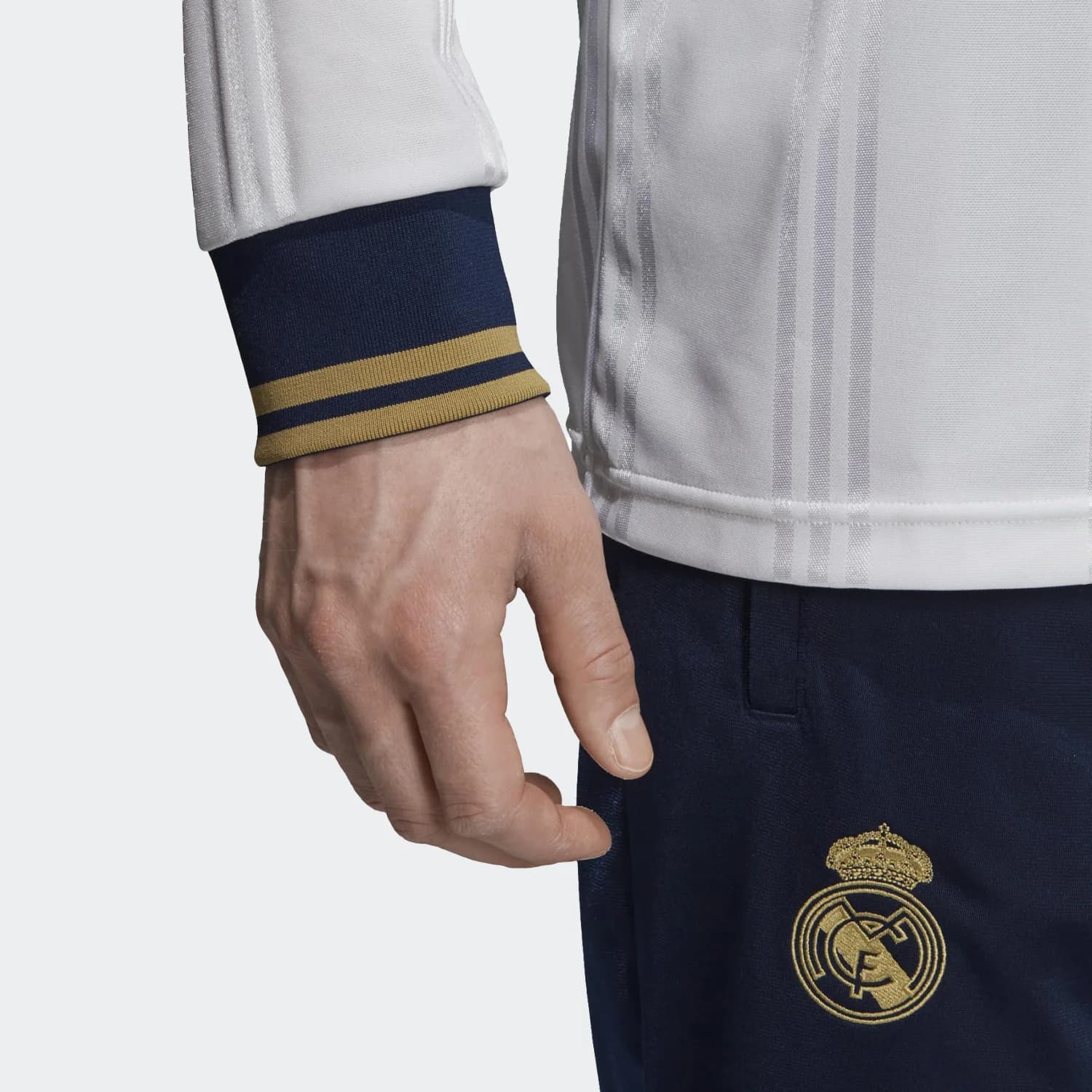 پلوشرت آستین بلند مردانه آدیداس مدل REAL MADRID ICON TEE — تصویر ۵