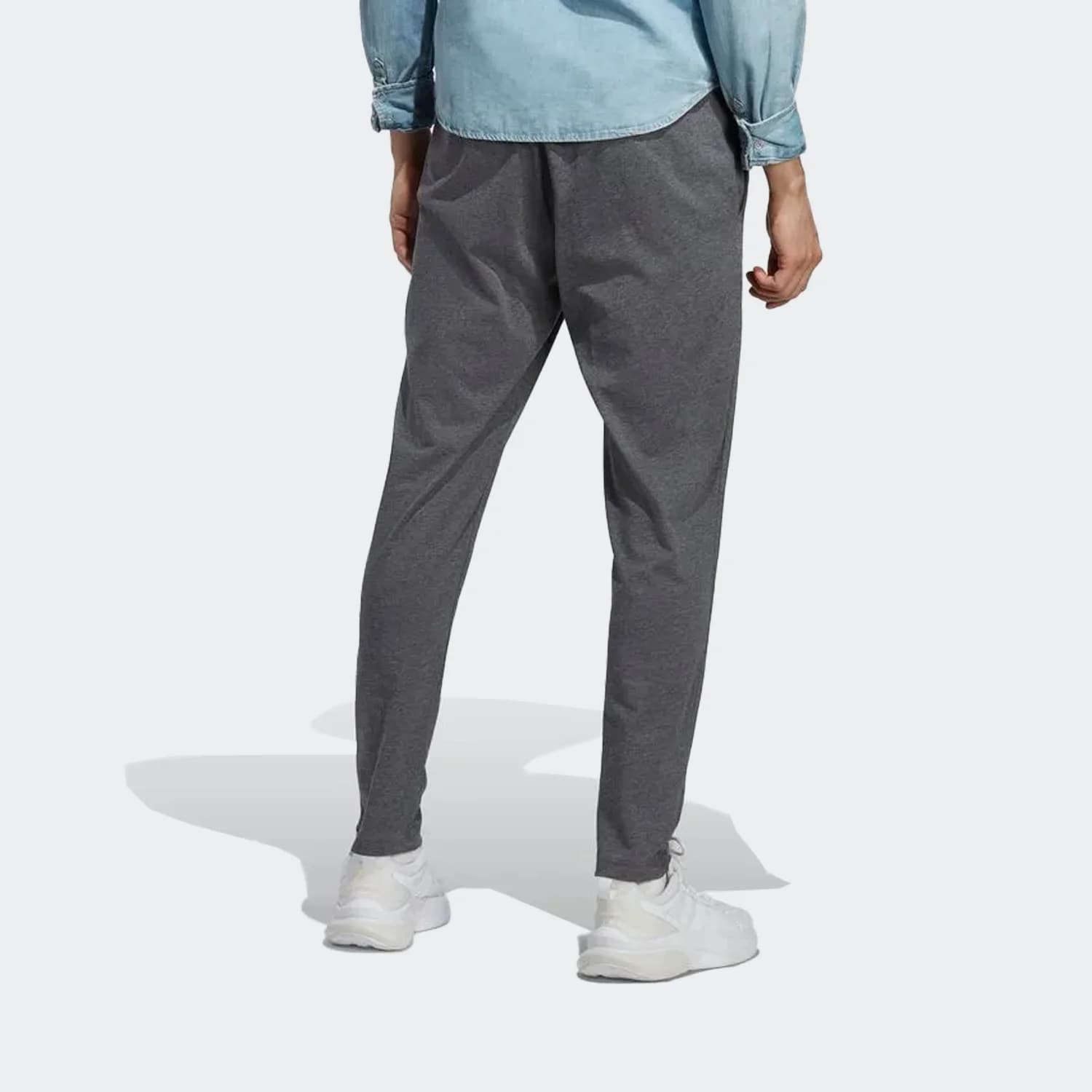 شلوار مردانه آدیداس مدل PANTS ESSENTIALS TEJIDO JERSEY PIERNA CÓNICA DOBLADILLO ABIERTO — تصویر ۲