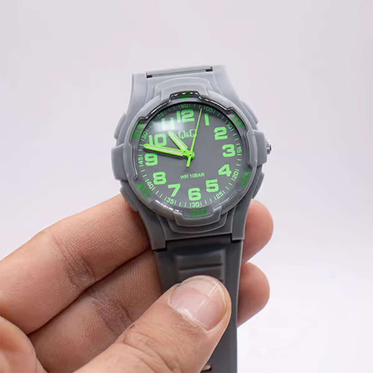 ساعت مچی کیو اند کیو مدل V31A-006VY — تصویر ۷