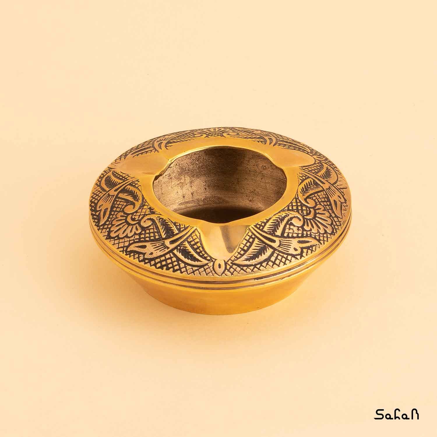زیر سیگاری برنجی میناکاری مدل ساینا