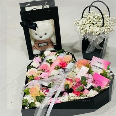 گلفروشی نزدیک سالمندان شهرک غرب