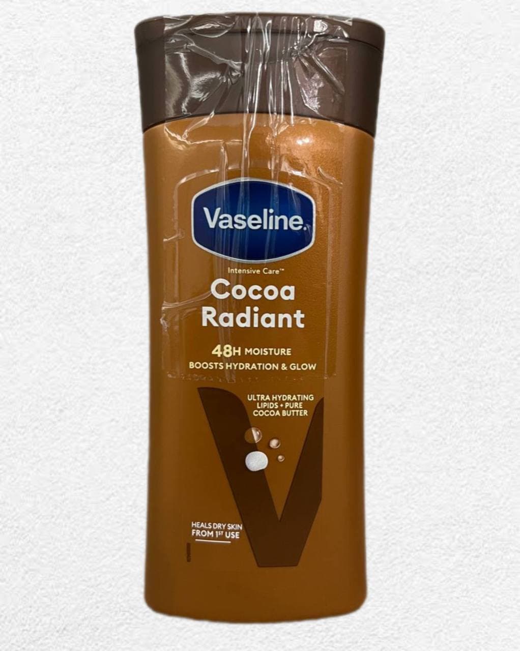 لوسیون بدن وازلین مدل Cocoa Radiant با مراقبت ویژه — تصویر ۴