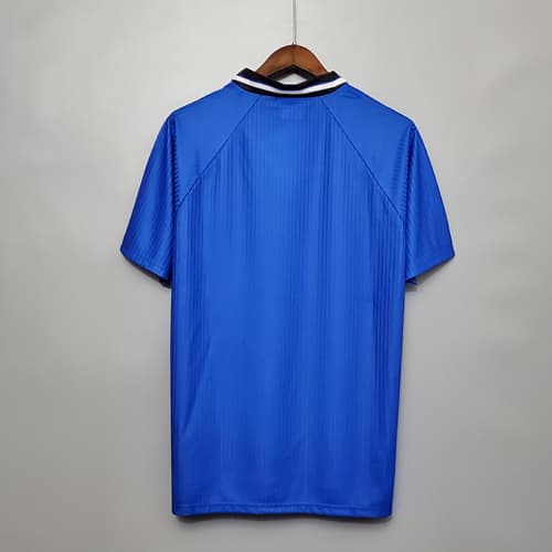 لباس کلاسیک منچستریونایتد 1996/1997 (کیت سوم) — تصویر ۹