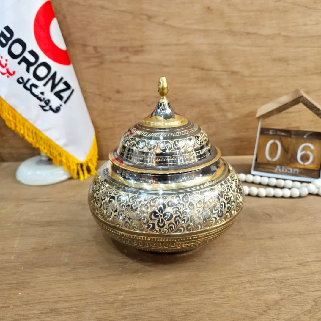 شکلات خوری درب دار برنز سیاه قلم سنگین سایز متوسط