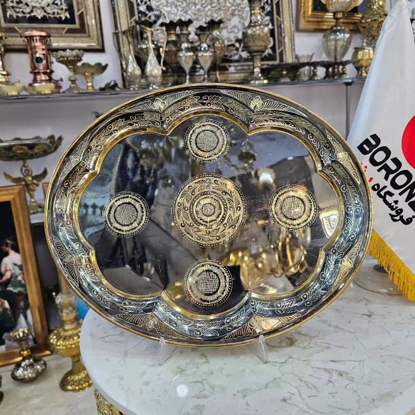 سینی برنزی سیاه قلم بیضی شکل