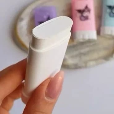 کرم ضد آفتاب استیکی مینی کیفی کوچک 15 میل سفید مناسب دور چشم رنگدانه سفید شاداب کننده ضد چین و چروک ضد پیری روشن کننده — تصویر ۶