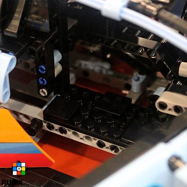 تابلو کلکسیونی مدل لگو پورشه مارتینی — تصویر ۷