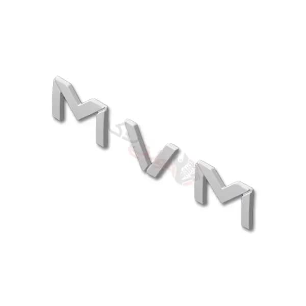 آرم MVM روی درب صندوق ام وی ام X33 کراس — تصویر ۲