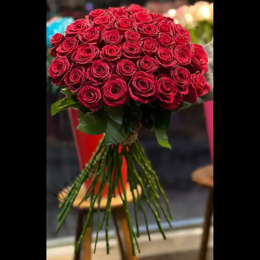 دسته گل رزناز — تصویر ۳