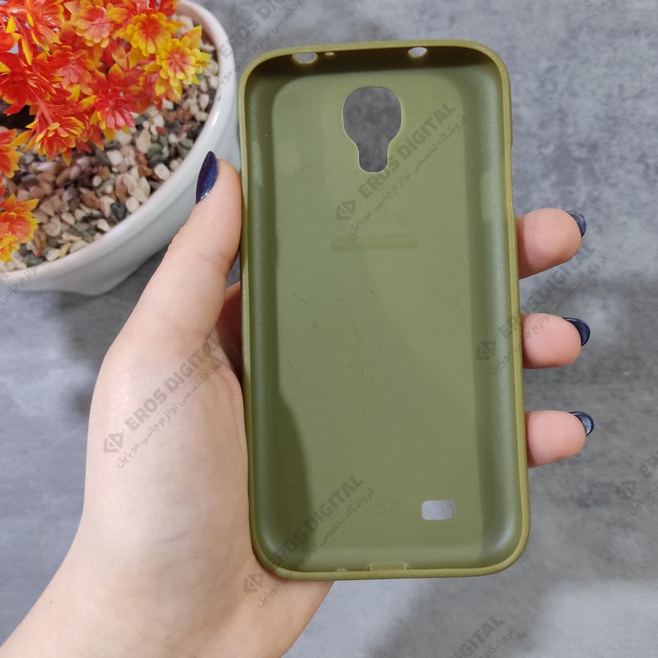 قاب گوشی Samsung Galaxy S4 پشت چرم چریکی — تصویر ۲