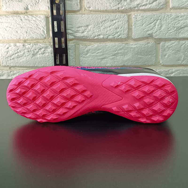 کفش فوتبال چمن مصنوعی نایک طرح NikeSkin (سایز 35 تا 39) — تصویر ۲
