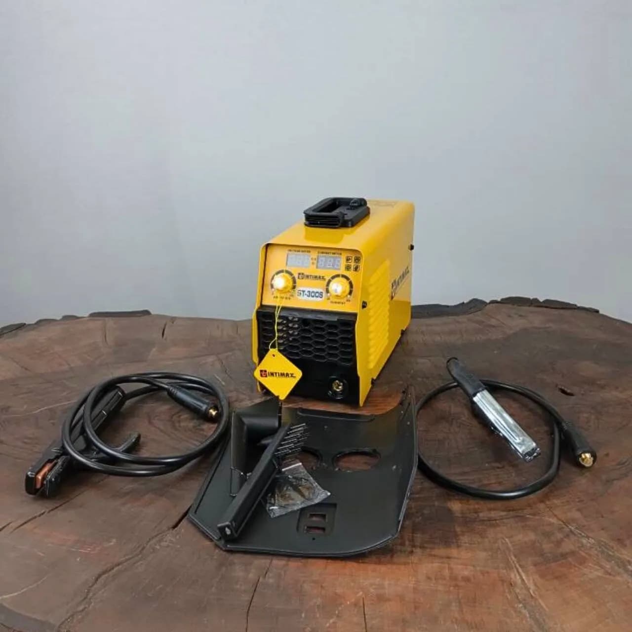 اینورتر جوشکاری ٣٠٠ آمپر دوولوم دو نمایشگر اینتیمکس مدل GT-300S
