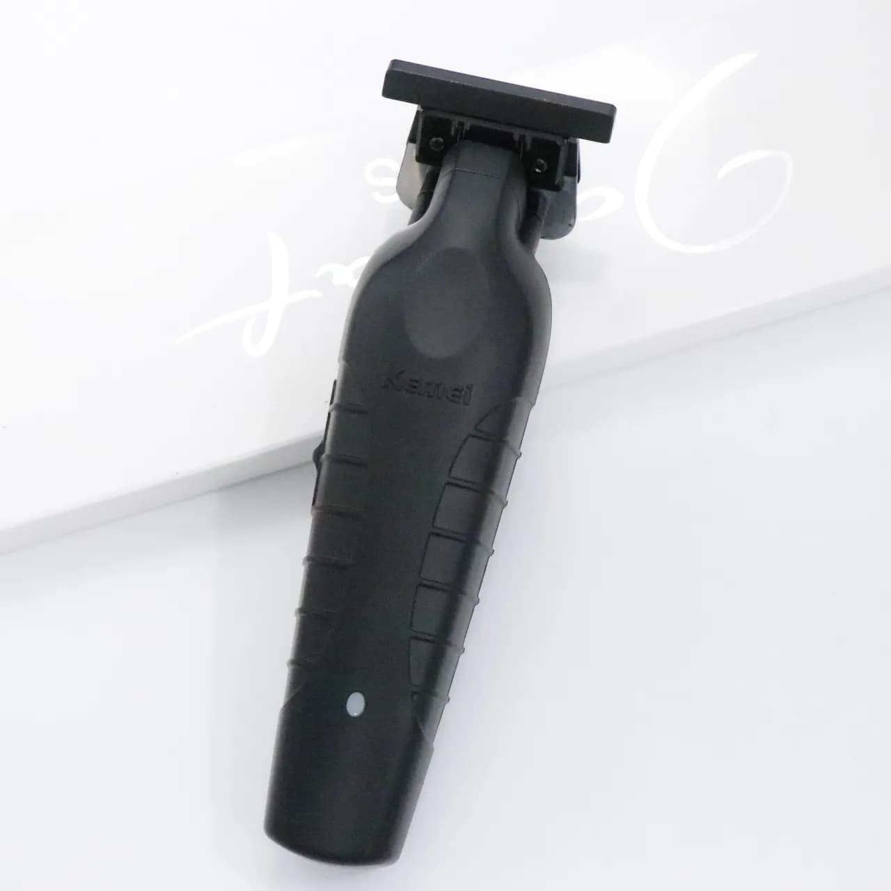 ماشین خط زن شارژی کمی Kemei Professional Hair Clipper 2299 — تصویر ۵