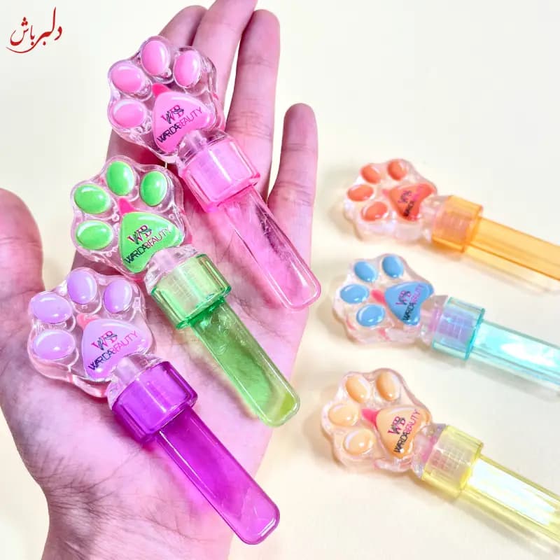 برق لب پنجه گربه