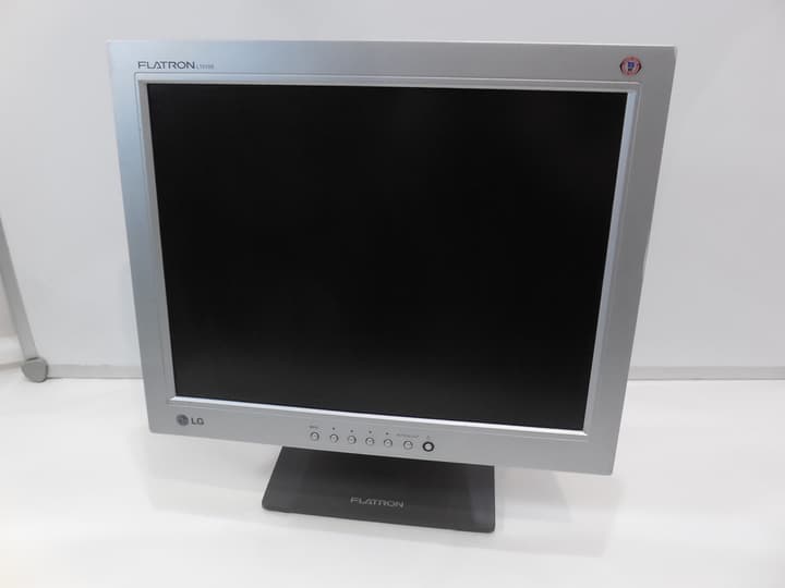 مانیتور استوک 15 اینچ LG 1510S LCD + اسپیکر داخلی — تصویر ۲