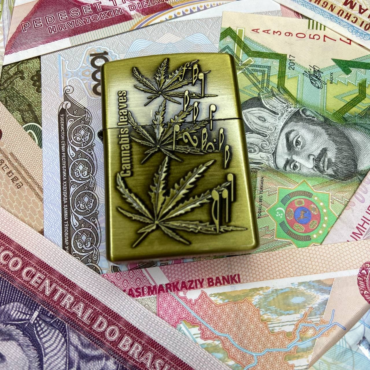 فندک بنزینی مدل مرجان