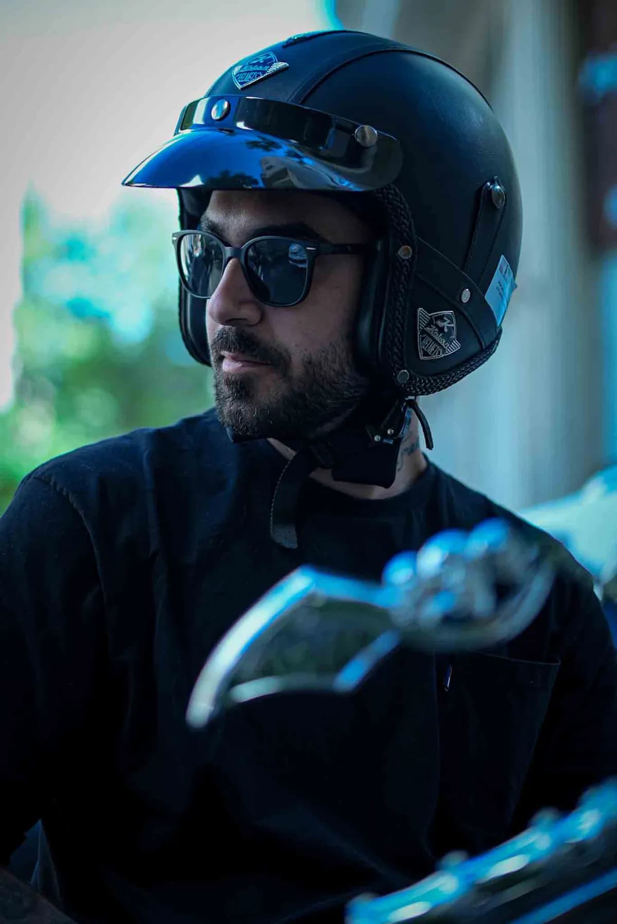 کلاه کاسکت وسپایی چرمی عینکدار KAVAN مدل BLACK — تصویر ۸