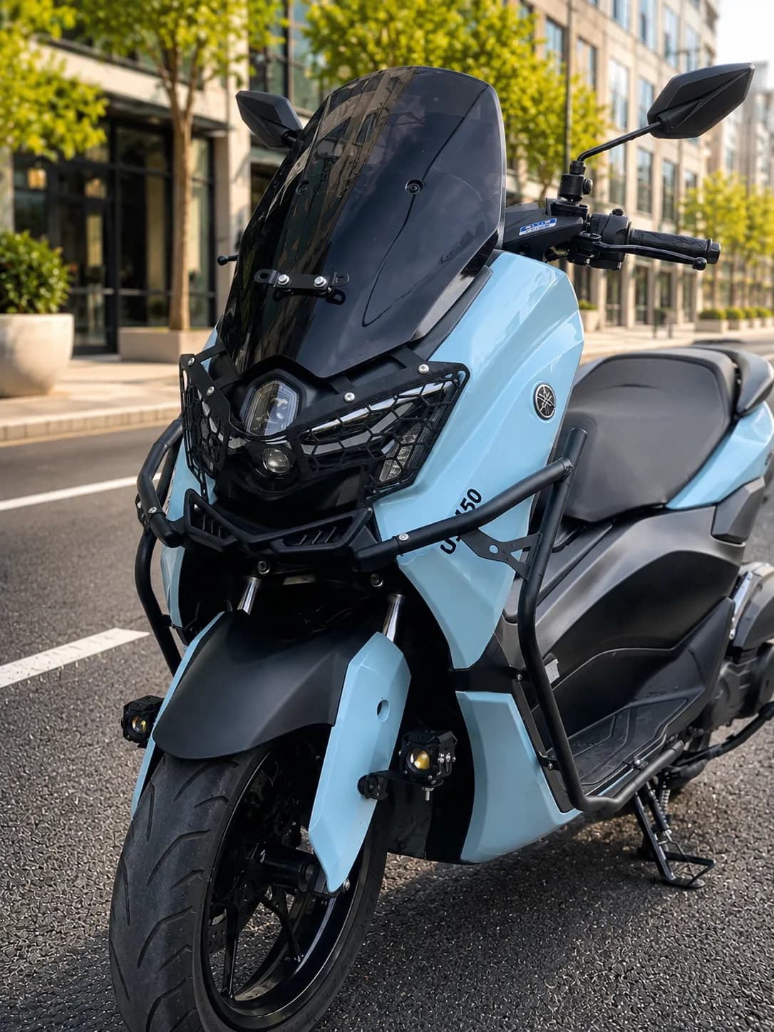 محافظ چراغ جلوی موتورسیکلت YAMAHA مدل NMAX NEW — تصویر ۴