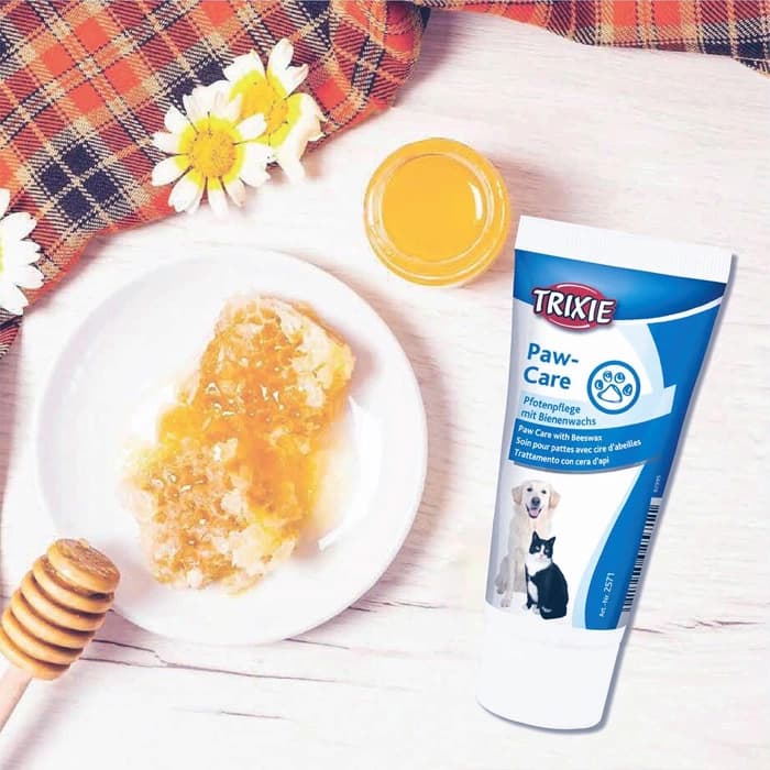 کرم مراقبت از پنجه سگ و گربه تریکسی حاوی موم عسل وزن 50 میلی لیتر Trixie Paw Care — تصویر ۳