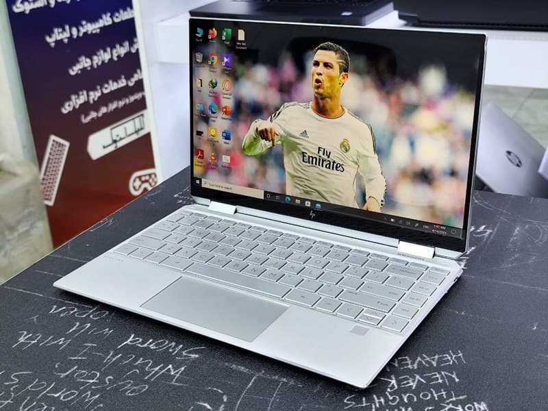 لپ تاپ 13 اینچی اچ پی مدل Spectre 13-aw0013dx I7-1065 8GB 256SSD — تصویر ۳