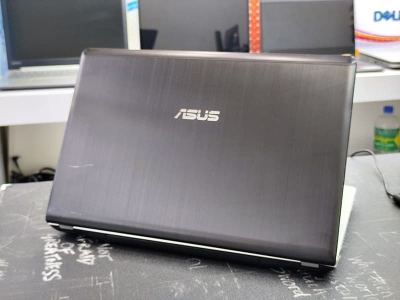 لپ تاپ 15.6 اینچی ایسوس مدل N56JRH I7-4700 HQ 16GB 512SSD — تصویر ۲
