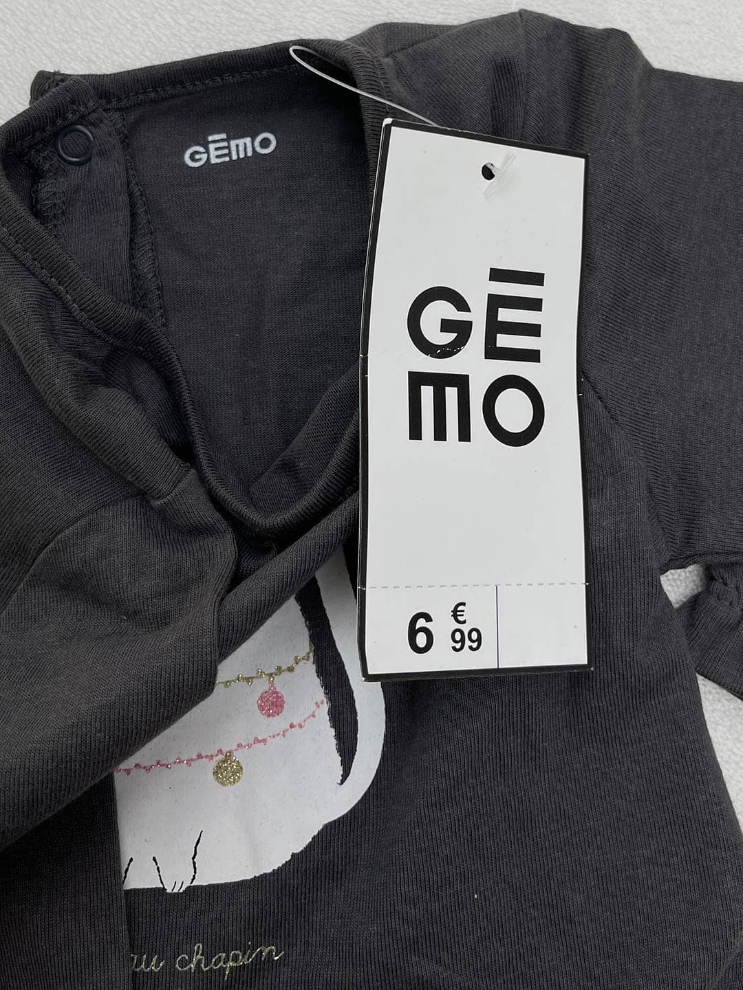 بلوز نوزادی نخ پنبه نوک مدادی برند Gemo کد A3490 — تصویر ۶