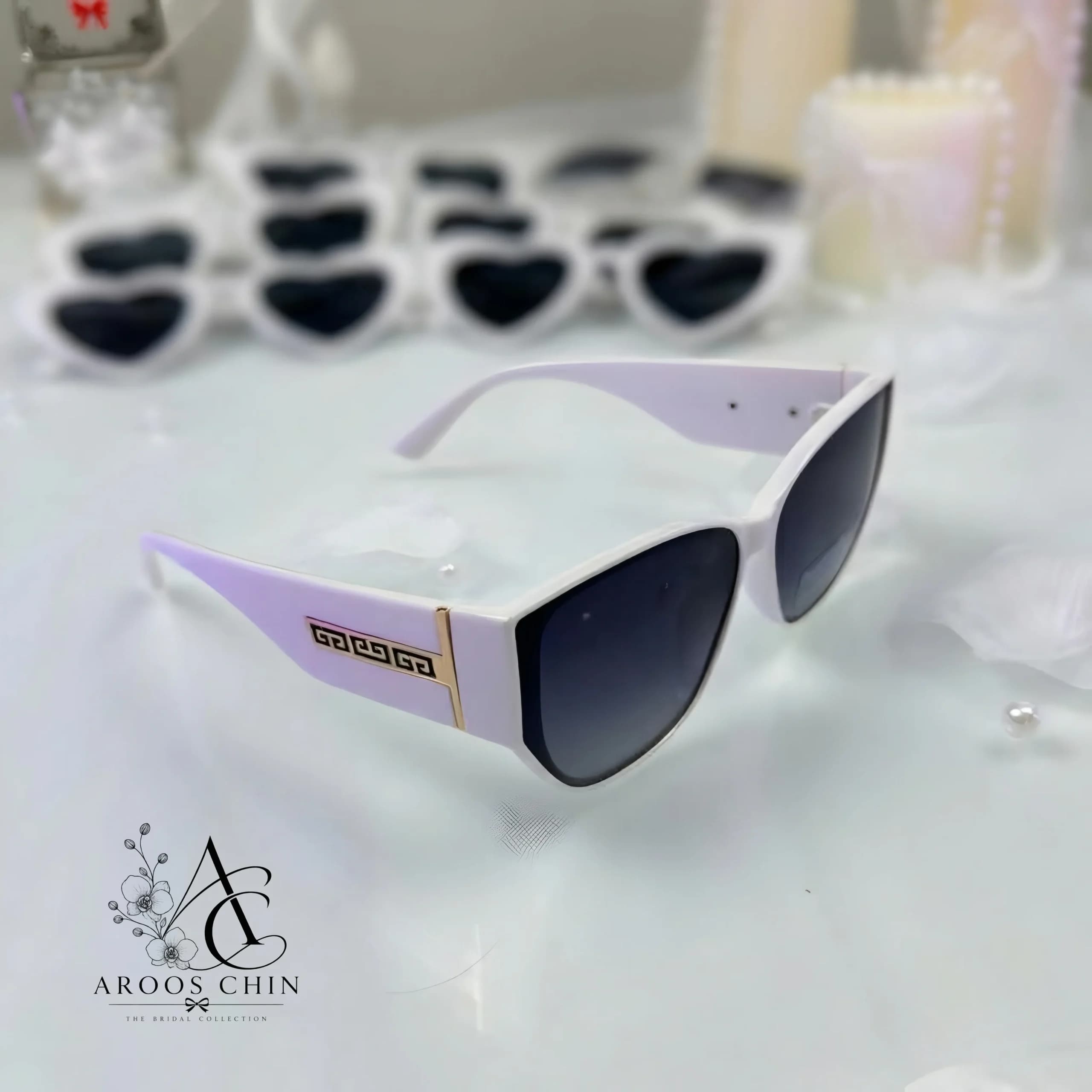 ست عینک شیشه‌ای عروس و داماد با چاپ اختصاصی اسم و تاریخ — تصویر ۷
