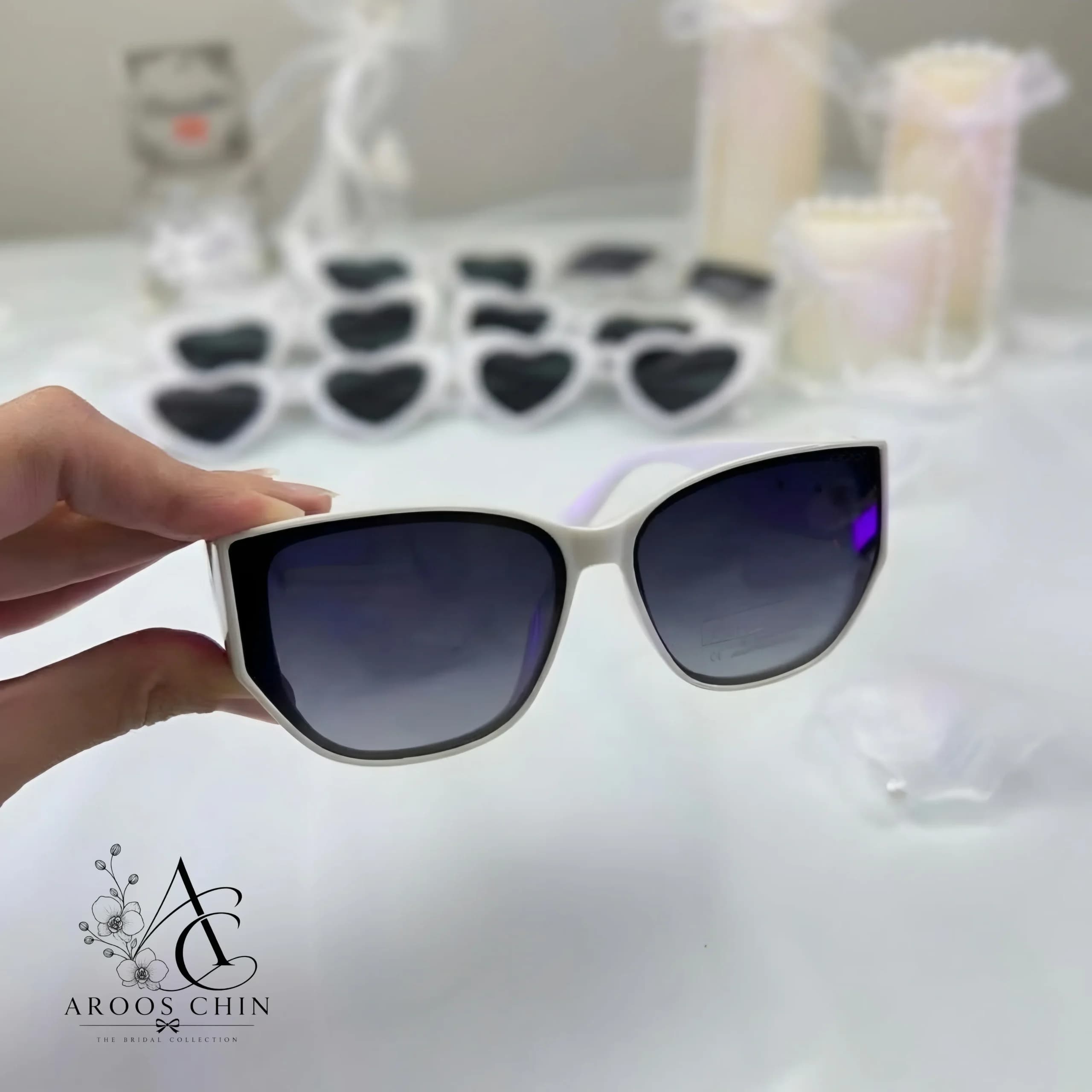 ست عینک شیشه‌ای عروس و داماد با چاپ اختصاصی اسم و تاریخ — تصویر ۸