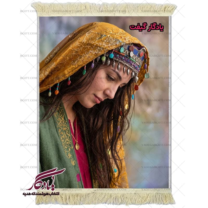 تابلو فرش ماشینی طرح ایرانی دختر آذری کد i100