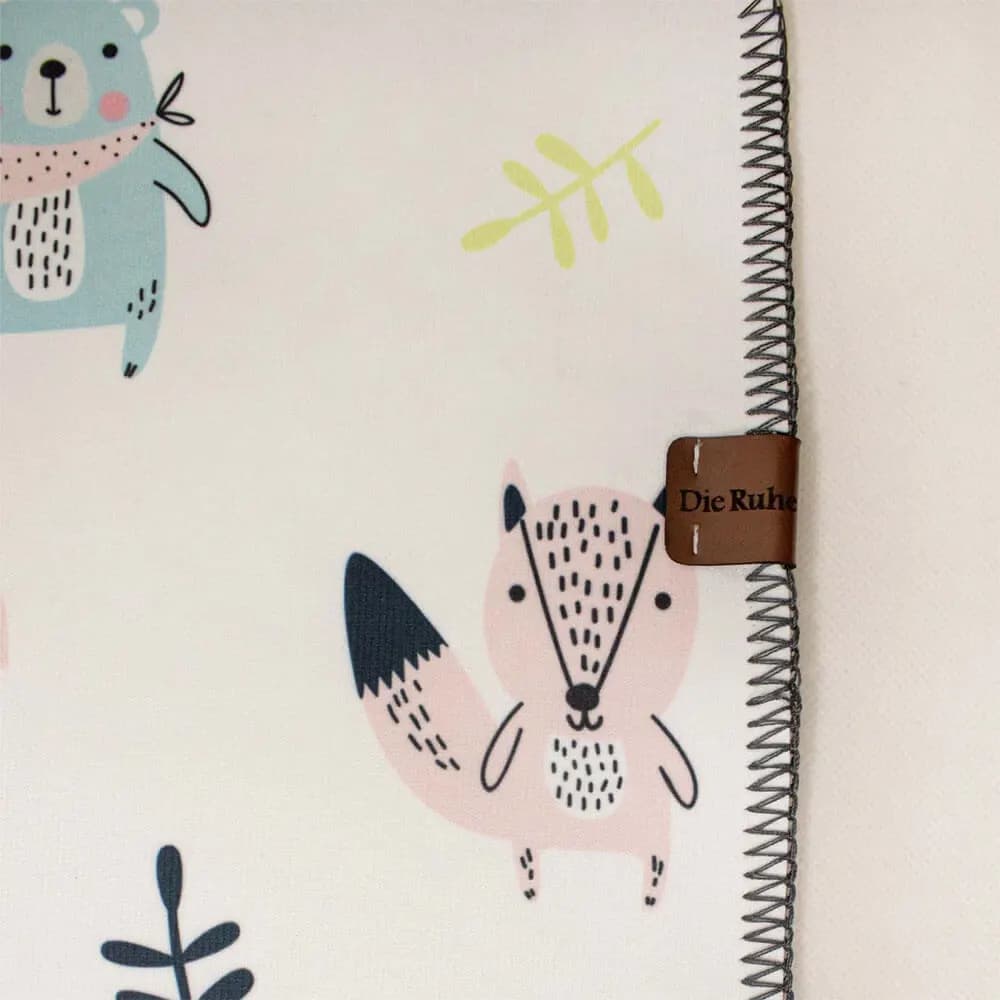 زیرانداز تعویض ضد آب دی روحه Die Ruhe طرح بیشه 2 — تصویر ۴