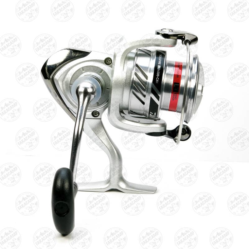 چرخ ماهیگیری دایوا Daiwa مدل CROSSFIRE LT 4000-CXH