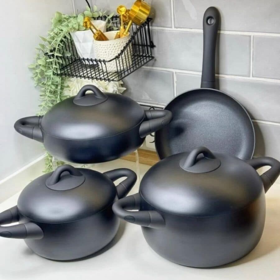 سرویس قابلمه 9 پارچه چدنی مدل Dolce