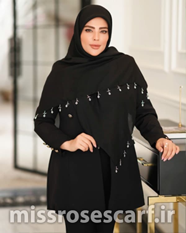 روسری مشکی گل آویز سفید