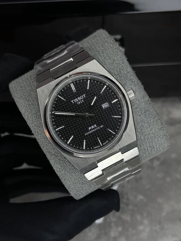 ساعت مچی تیسوت پی آر ایکس | Tissot PRX | نقره‌ای صفحه مشکی های کپی — تصویر ۲