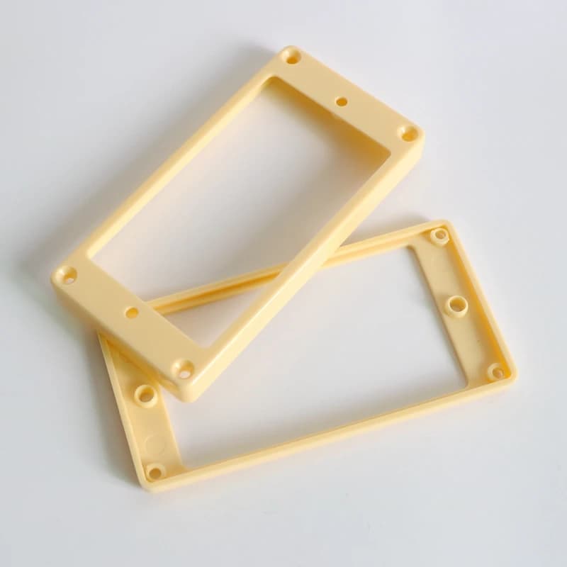 فریم پیکاپ هامباکر فلت (Flat) گیتار الکتریک رنگ کرم 5×5 میلی متری — تصویر ۴