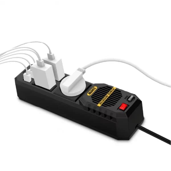 مبدل برق و شارژر خودرو گرین لاین Stark Plus Power Inverter 200W — تصویر ۵